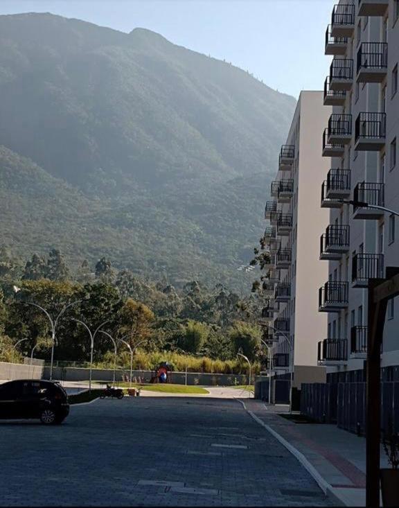 Apartamento Na Palhoca, Com Vista Para O Mar, Proximo A Mercados, Padarias E Farmacias. Exterior foto