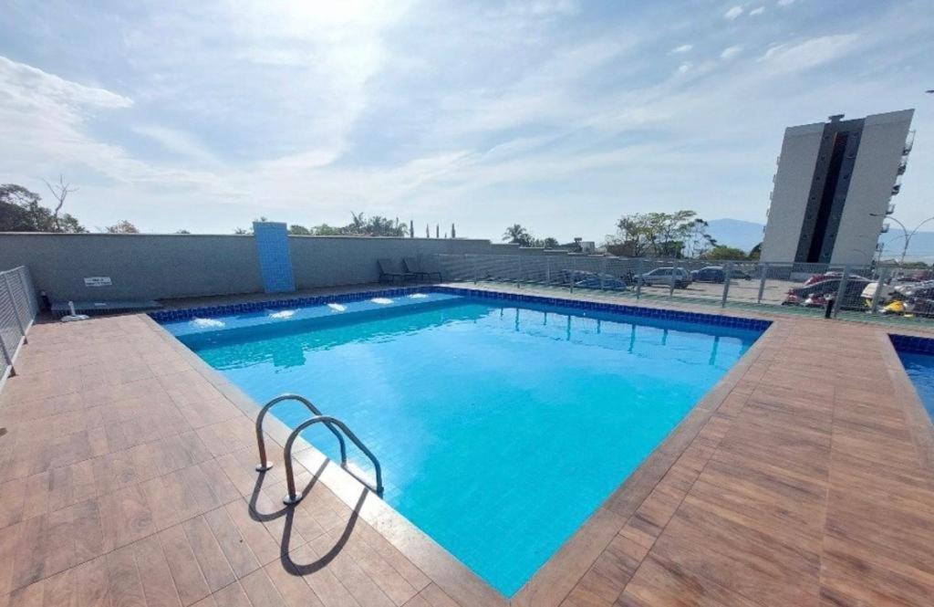 Apartamento Na Palhoca, Com Vista Para O Mar, Proximo A Mercados, Padarias E Farmacias. Exterior foto